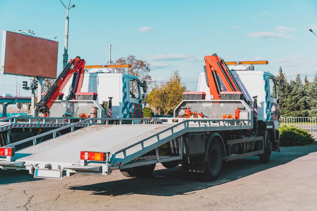 flatbed tow truck