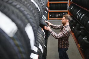 Read more about the article Navigating Dallas Roads: The Importance of Proper Tire Selection