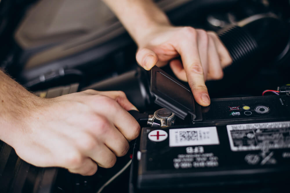 Read more about the article Car Battery Dead in Dallas Heat: Why Texas Summer Kills Batteries Fast