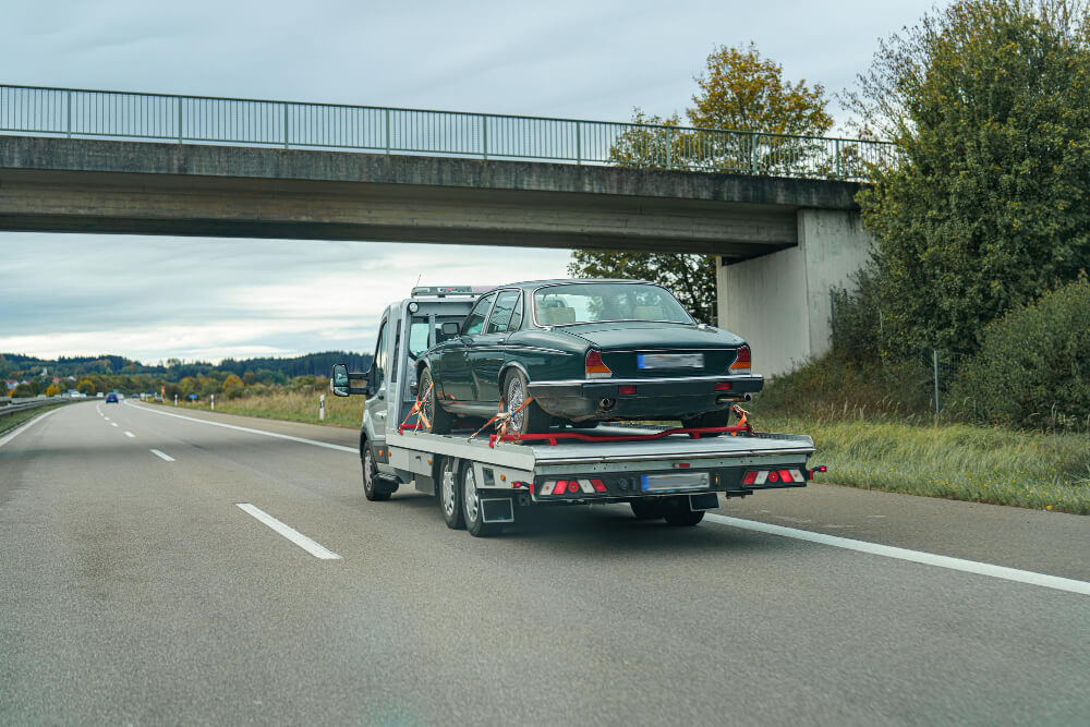 Read more about the article Lowered Car Towing: Why Ground Clearance Issues Require Flatbed Transport
