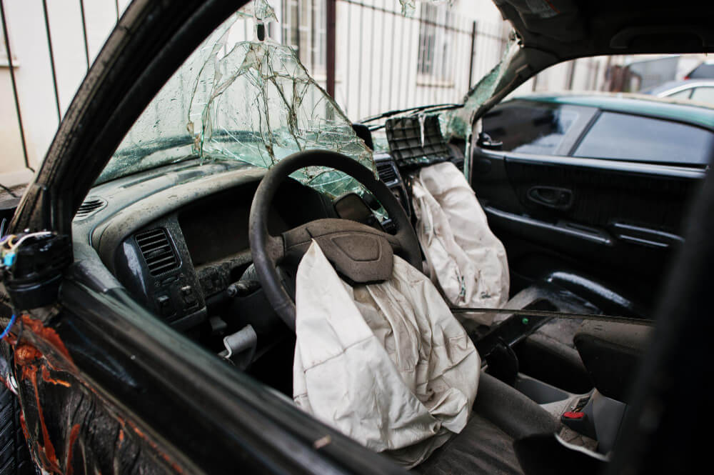 You are currently viewing Towing a Wrecked Car: Can It Make the Damage Worse?